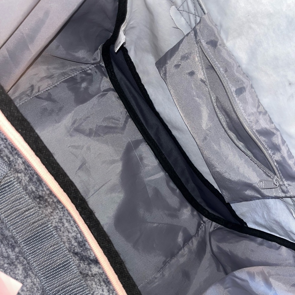 Adidas duffle bag and backpack. - Picture 6 of 16
